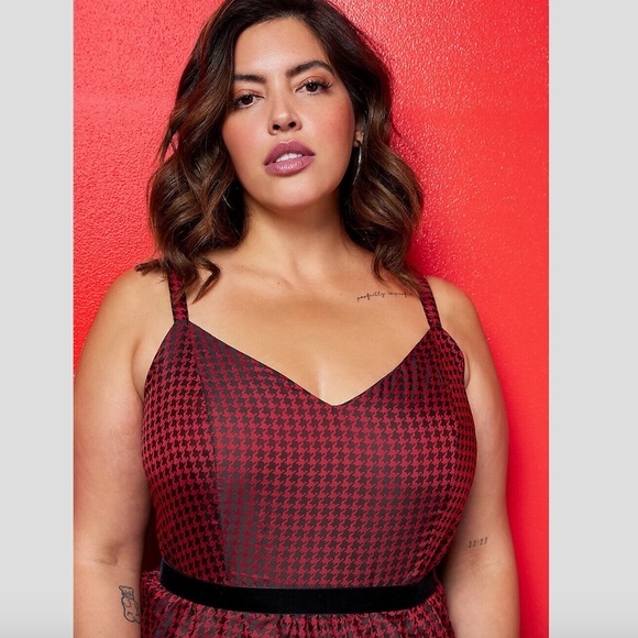 Torrid x BETSEY JOHNSON TIERED RUFFLE DRESS Red Size 12 - Picture 4 of 13